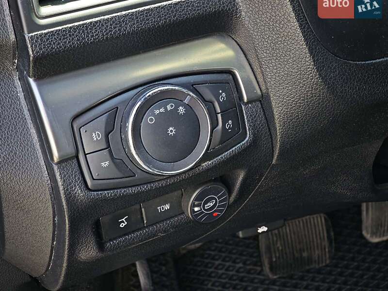 Позашляховик / Кросовер Ford Explorer 2018 в Харкові