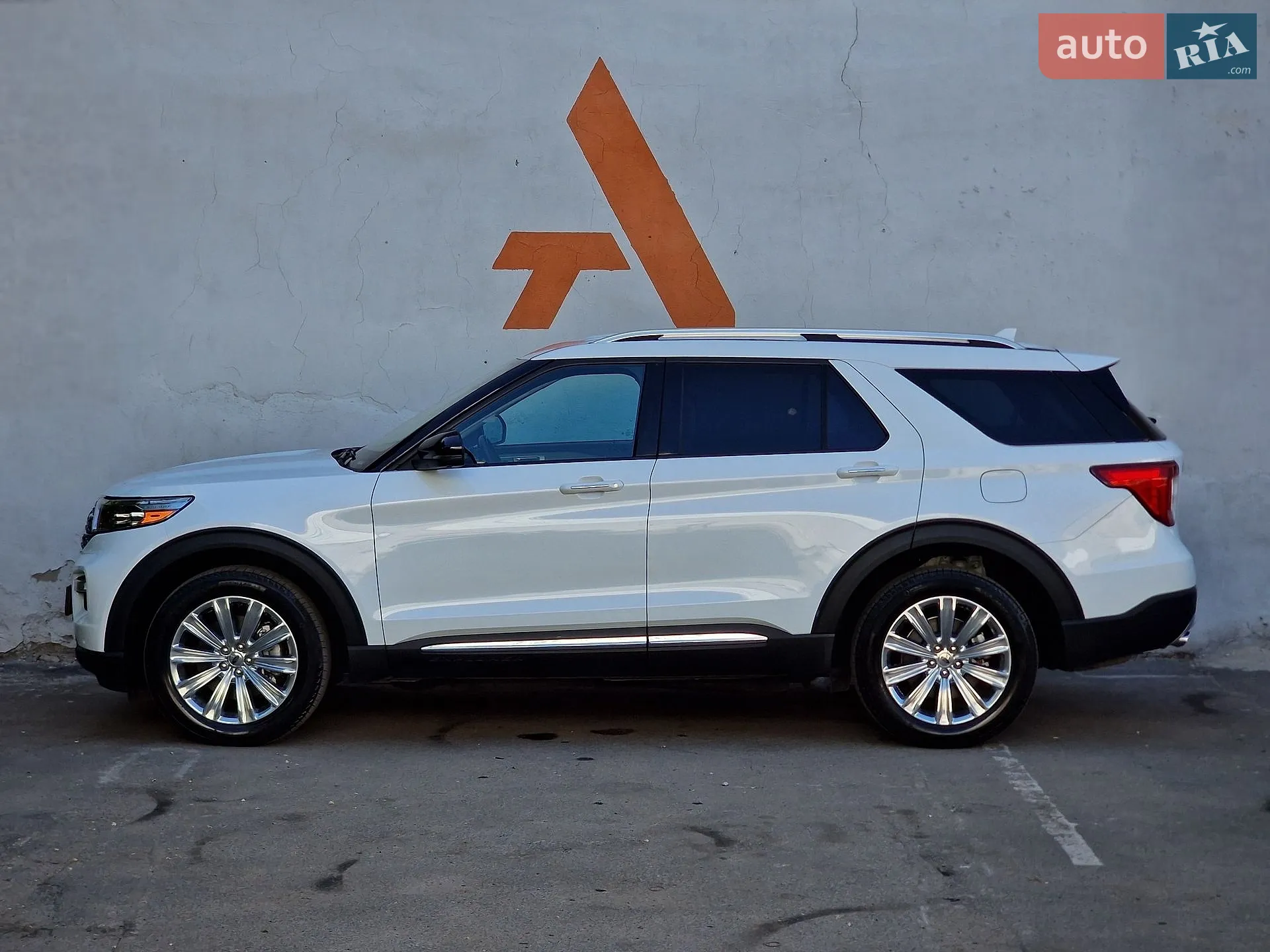 2019 Ford Explorer - мініатюра 23