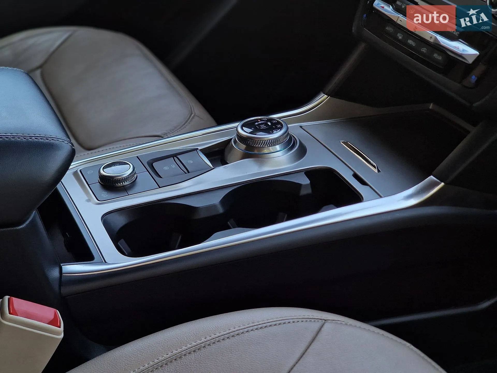 2019 Ford Explorer - мініатюра 52