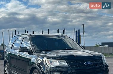 Позашляховик / Кросовер Ford Explorer 2017 в Рівному