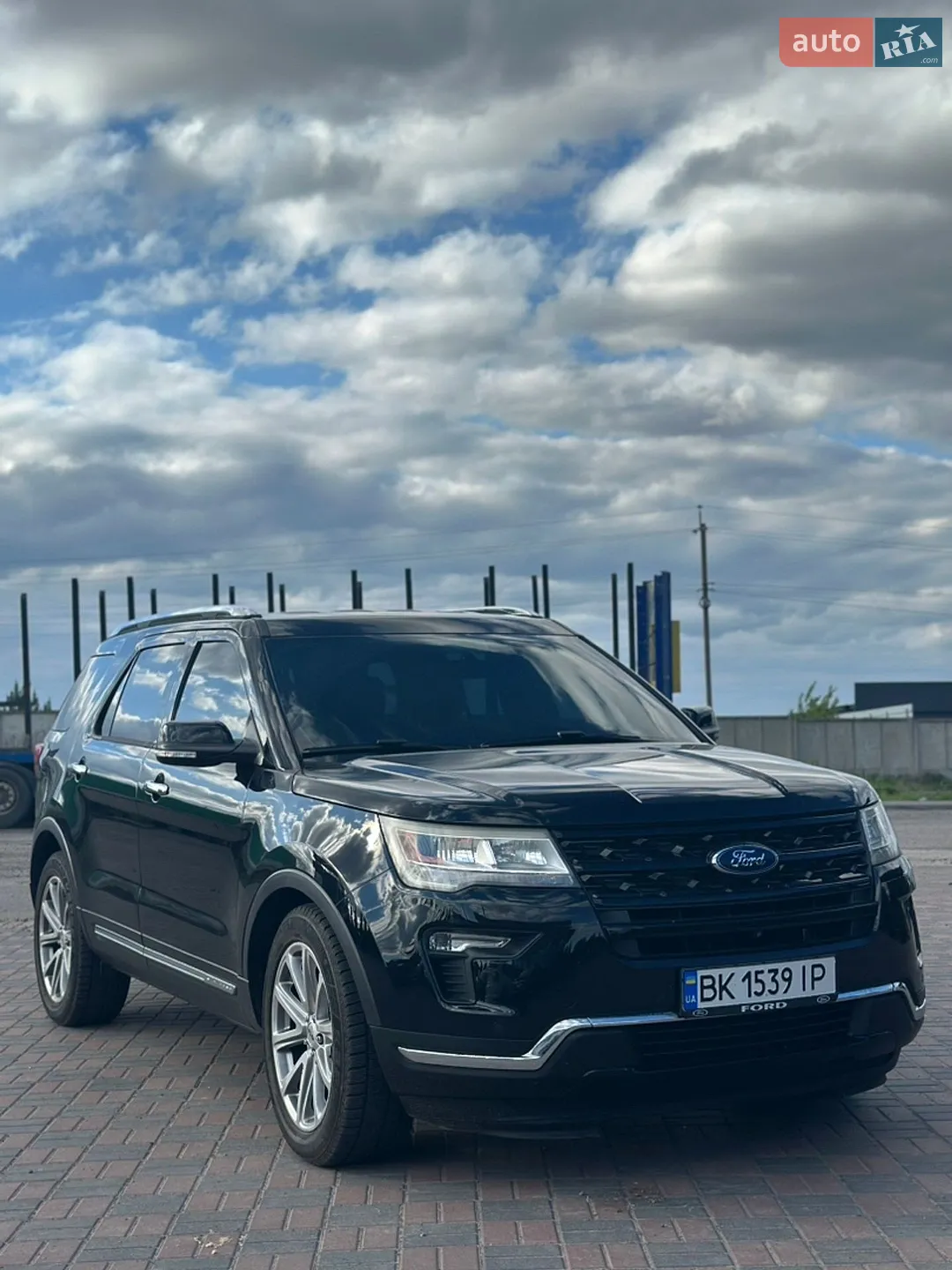 2017 Ford Explorer - мініатюра 3