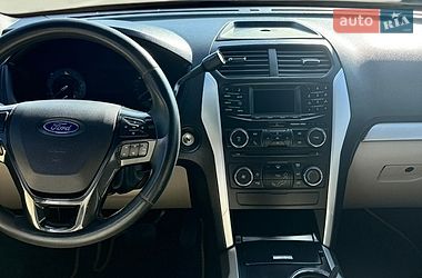 Внедорожник / Кроссовер Ford Explorer 2017 в Ивано-Франковске