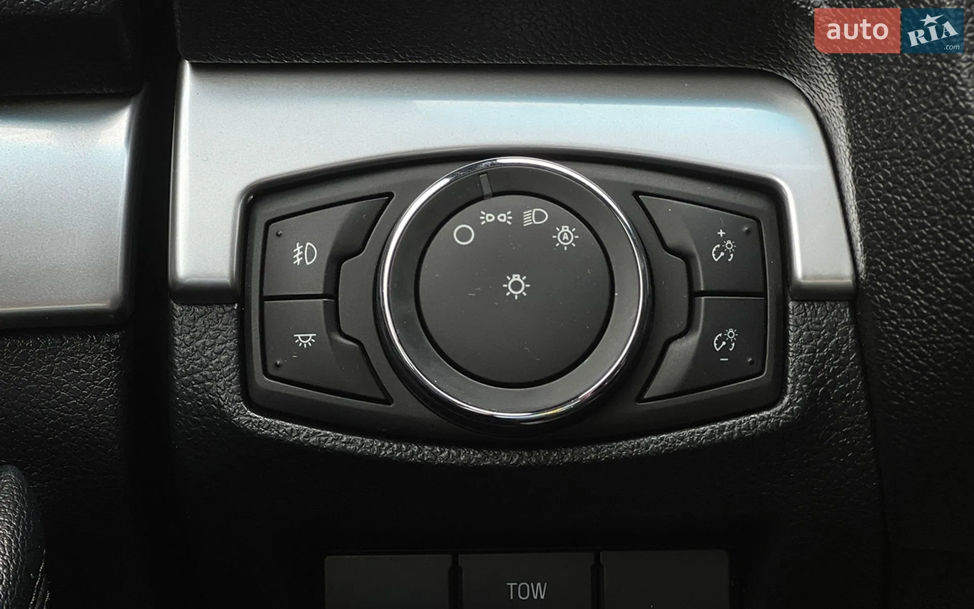 2015 Ford Explorer - мініатюра 18