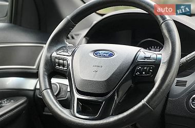 Позашляховик / Кросовер Ford Explorer 2015 в Львові