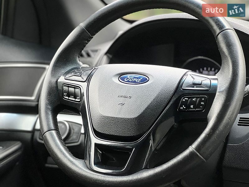 Позашляховик / Кросовер Ford Explorer 2015 в Львові