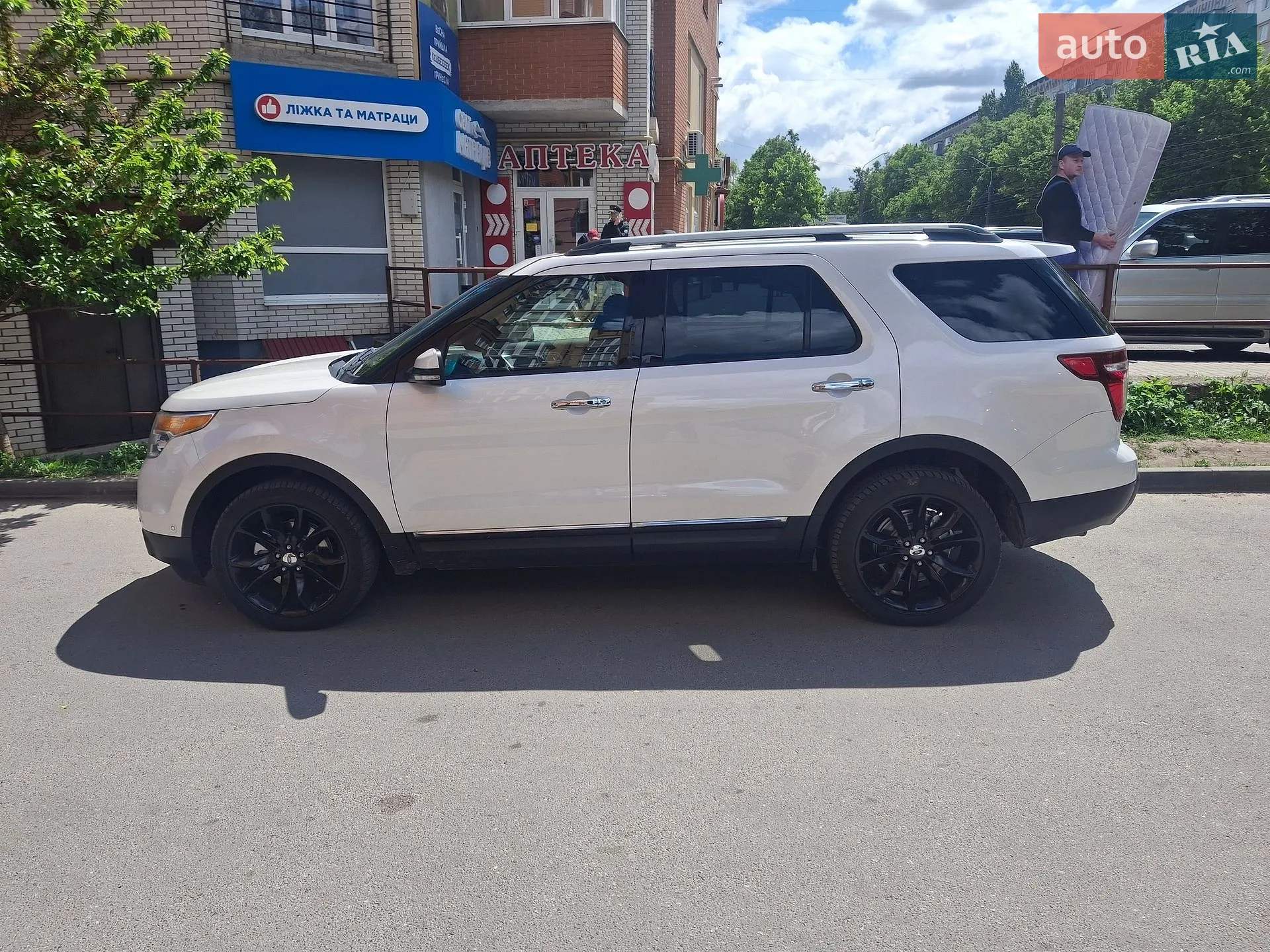 2011 Ford Explorer - мініатюра 3