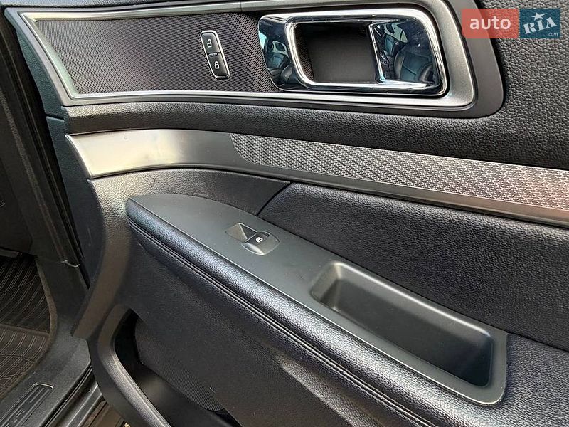 Позашляховик / Кросовер Ford Explorer 2018 в Кропивницькому фото 5 Позашляховик / Кросовер Ford Explorer 2018 в Кропивницькому