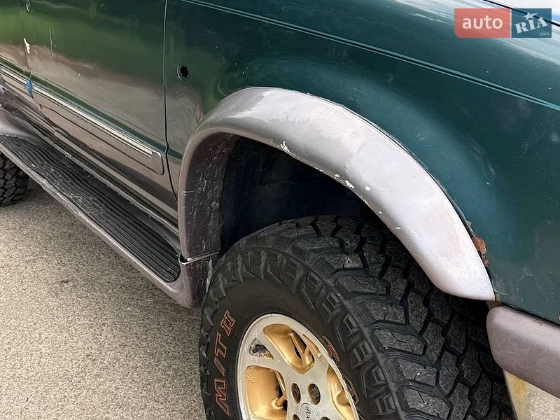 Внедорожник / Кроссовер Ford Explorer 1995 в Чернигове