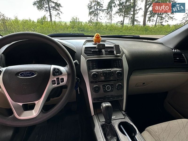 Внедорожник / Кроссовер Ford Explorer 2015 в Баре