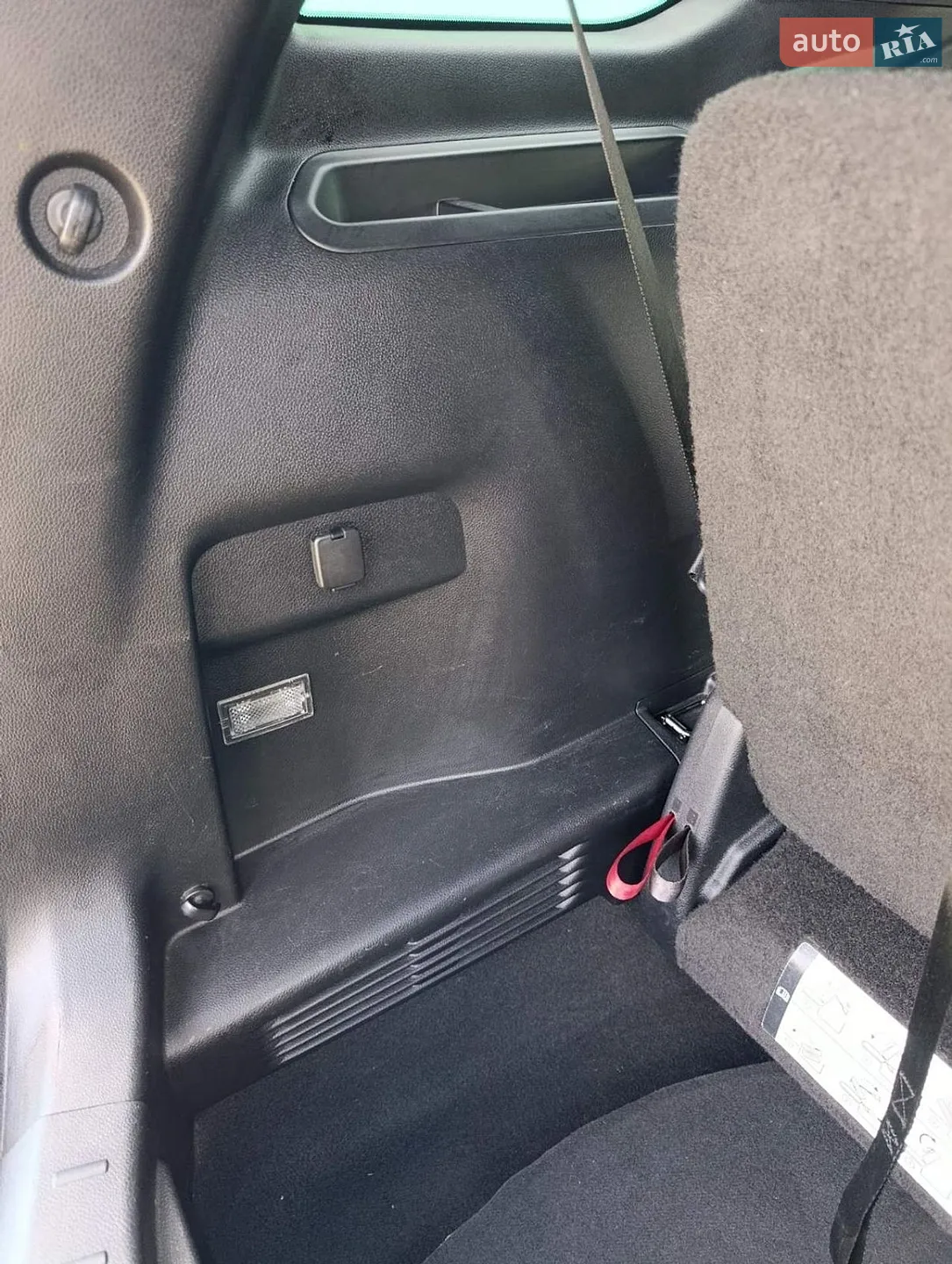 2015 Ford Explorer - мініатюра 25
