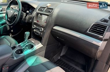 Внедорожник / Кроссовер Ford Explorer 2016 в Ивано-Франковске