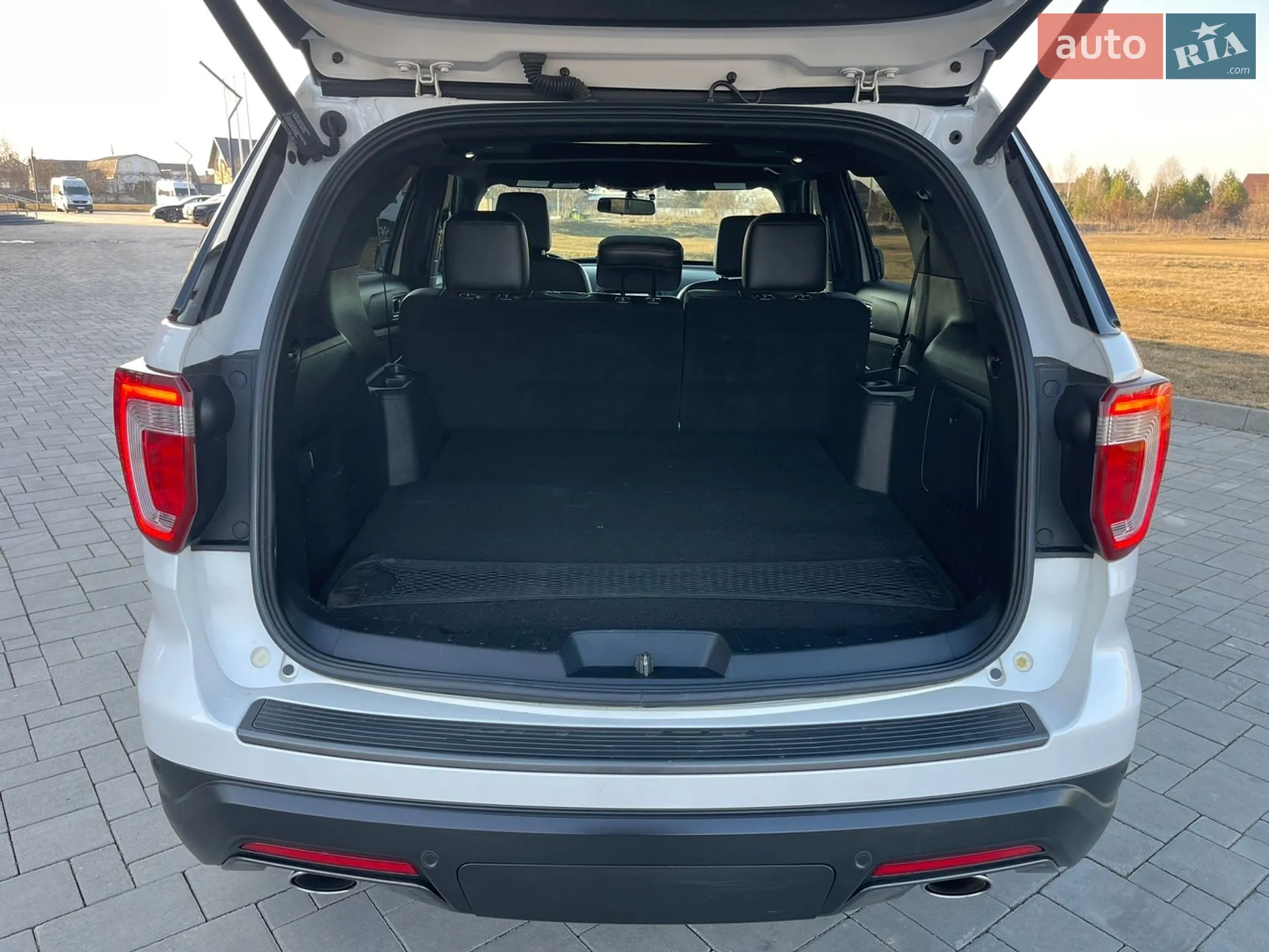 2018 Ford Explorer - мініатюра 109
