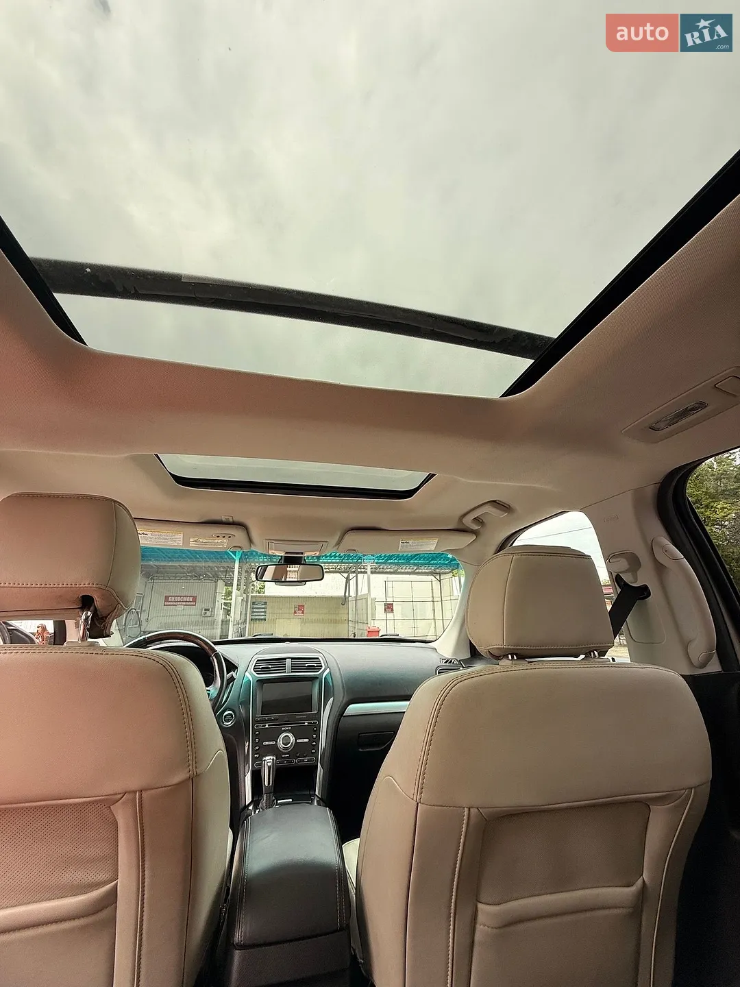 2016 Ford Explorer - мініатюра 12