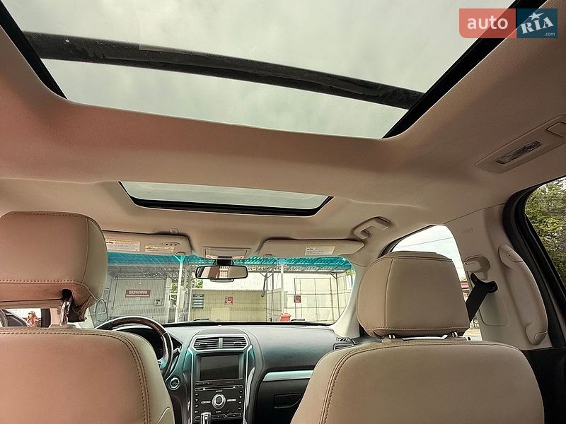 Внедорожник / Кроссовер Ford Explorer 2016 в Черноморске фото 12 Внедорожник / Кроссовер Ford Explorer 2016 в Черноморске