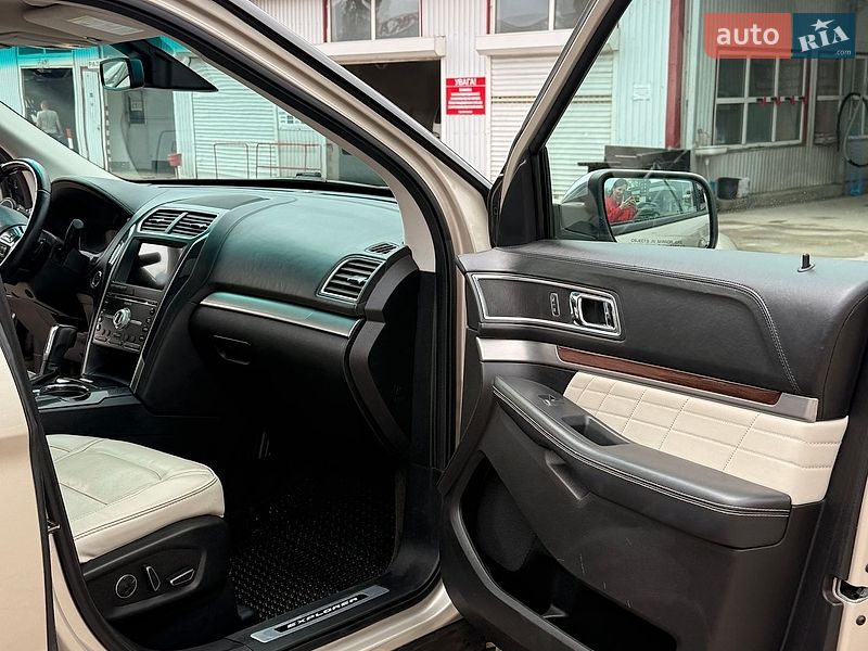 Внедорожник / Кроссовер Ford Explorer 2016 в Черноморске фото 19 Внедорожник / Кроссовер Ford Explorer 2016 в Черноморске