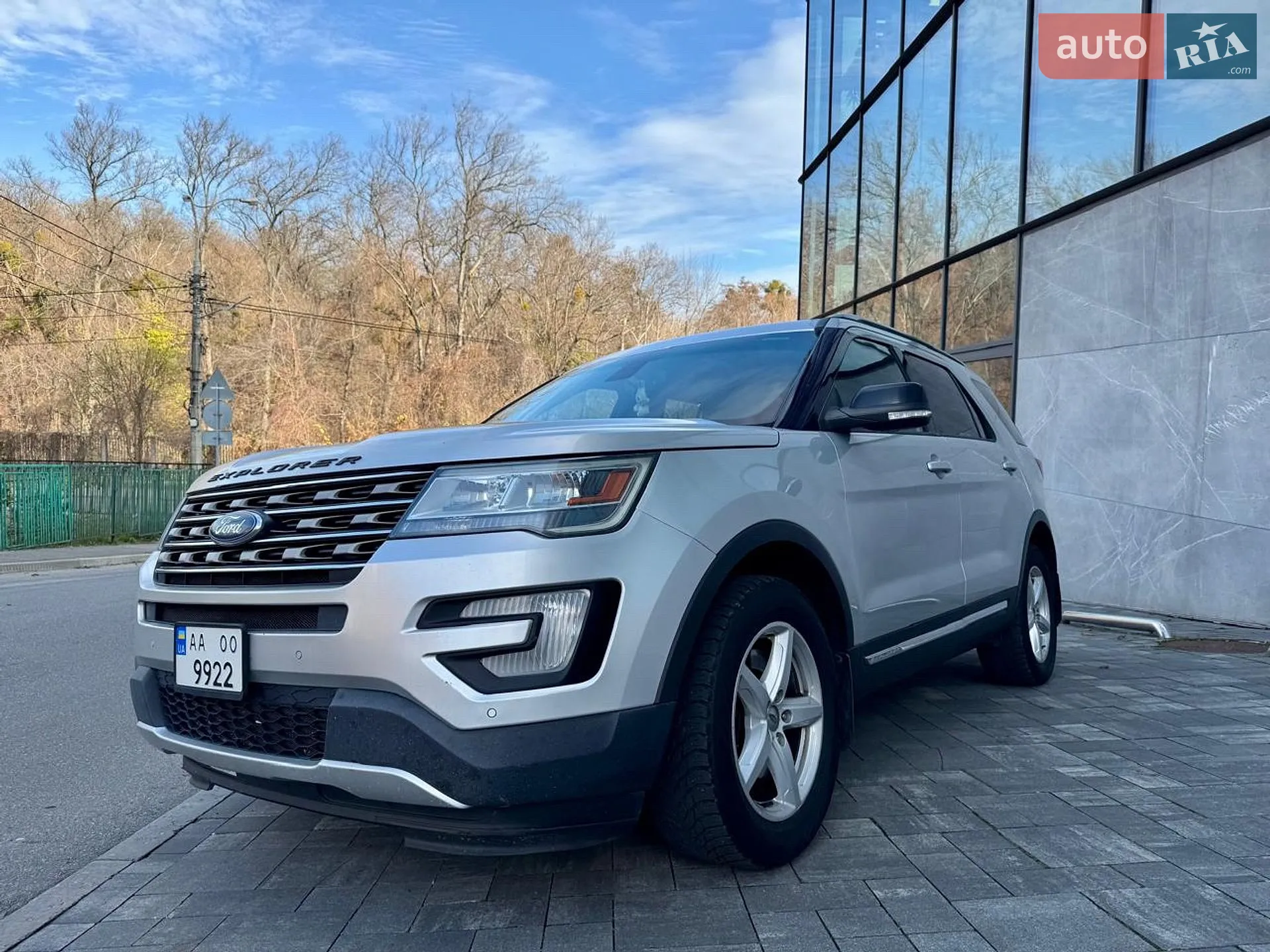 2016 Ford Explorer - мініатюра 4