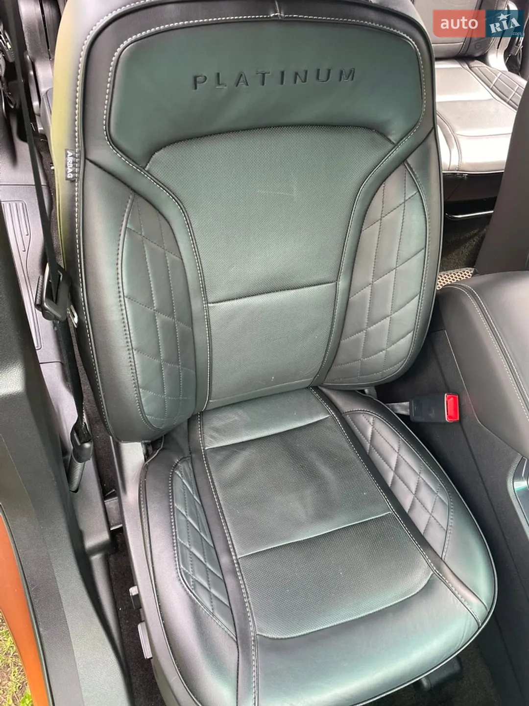 2016 Ford Explorer - мініатюра 21