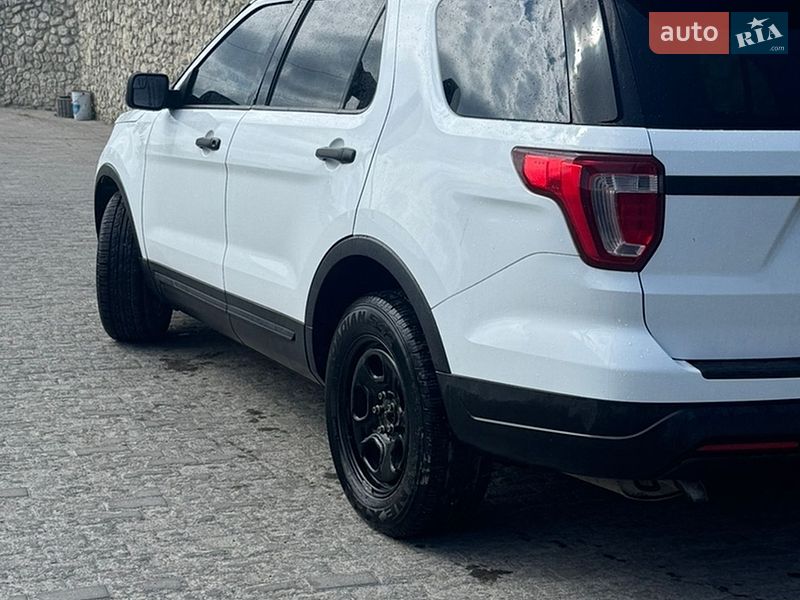 Внедорожник / Кроссовер Ford Explorer 2018 в Тернополе
