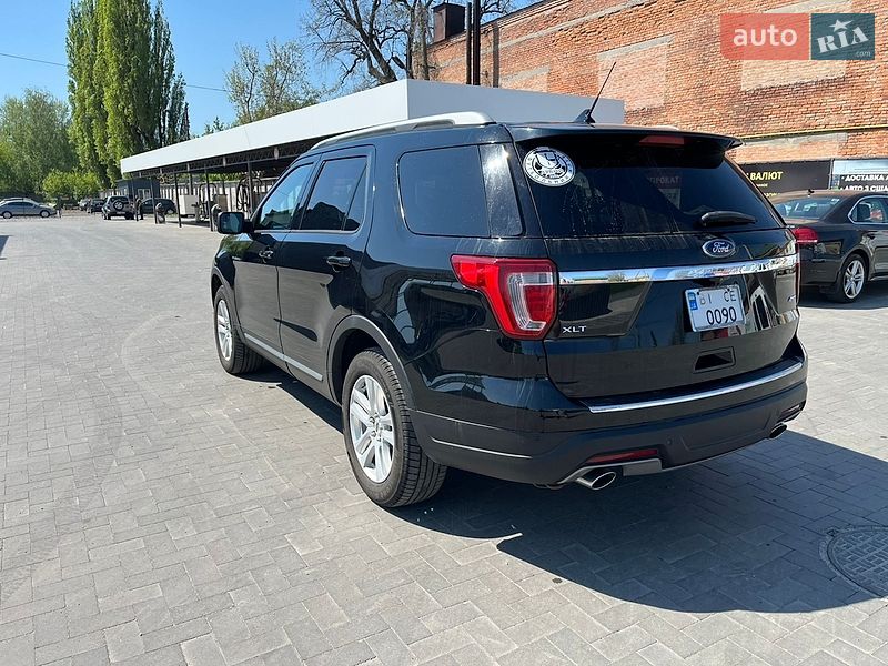 Позашляховик / Кросовер Ford Explorer 2018 в Лубнах