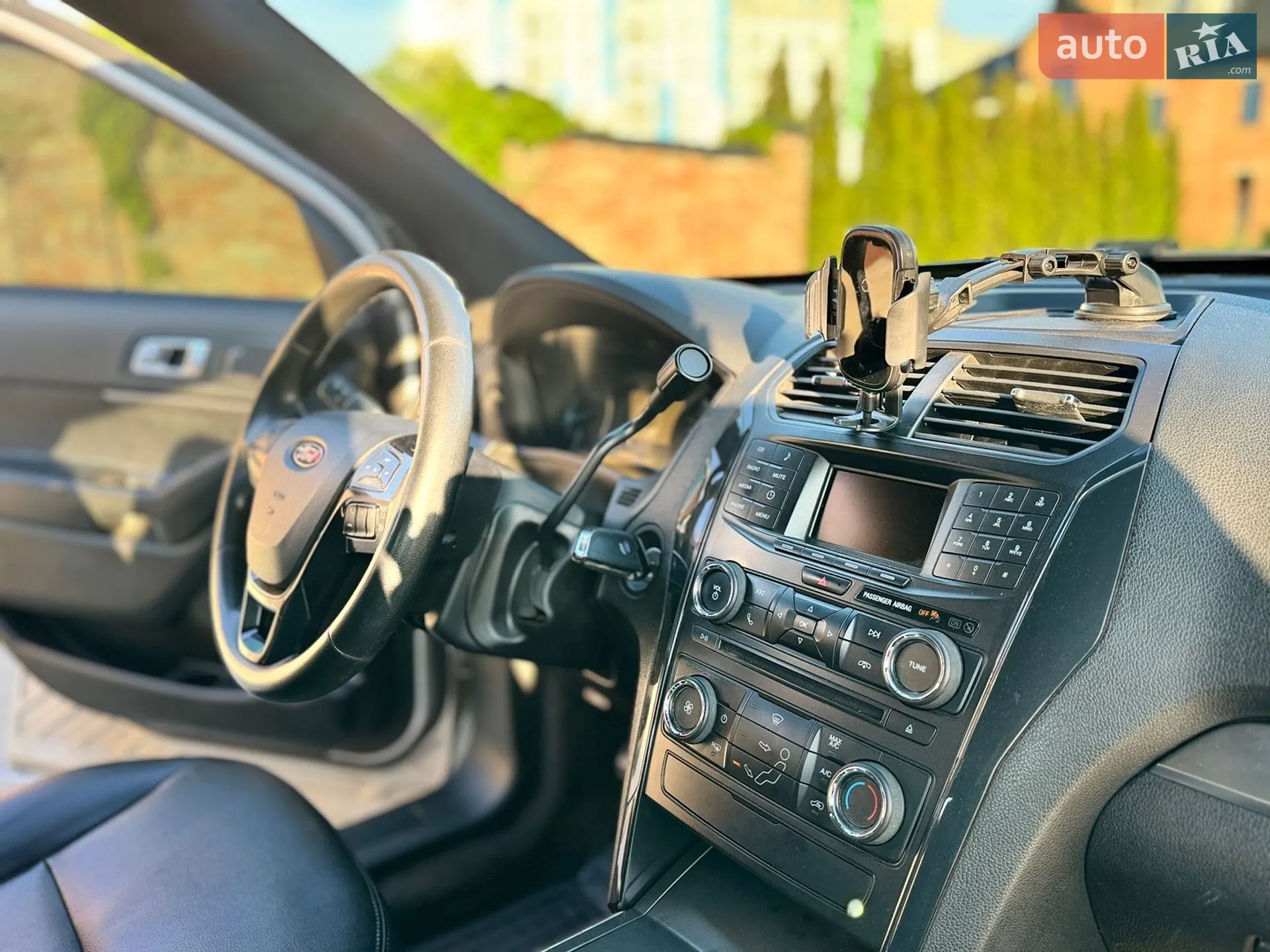 2017 Ford Explorer - мініатюра 10