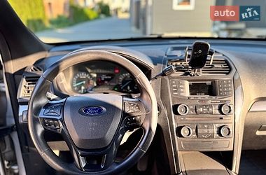 Позашляховик / Кросовер Ford Explorer 2017 в Львові