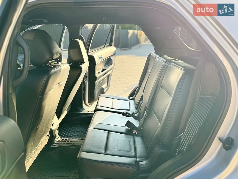 Позашляховик / Кросовер Ford Explorer 2017 в Львові