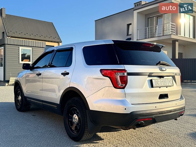 Позашляховик / Кросовер Ford Explorer 2017 в Львові