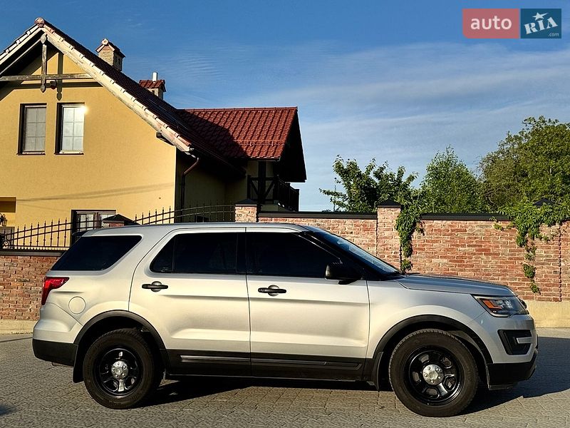 Позашляховик / Кросовер Ford Explorer 2017 в Львові