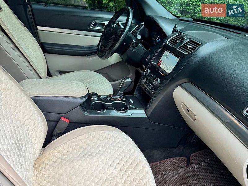 Внедорожник / Кроссовер Ford Explorer 2018 в Тернополе