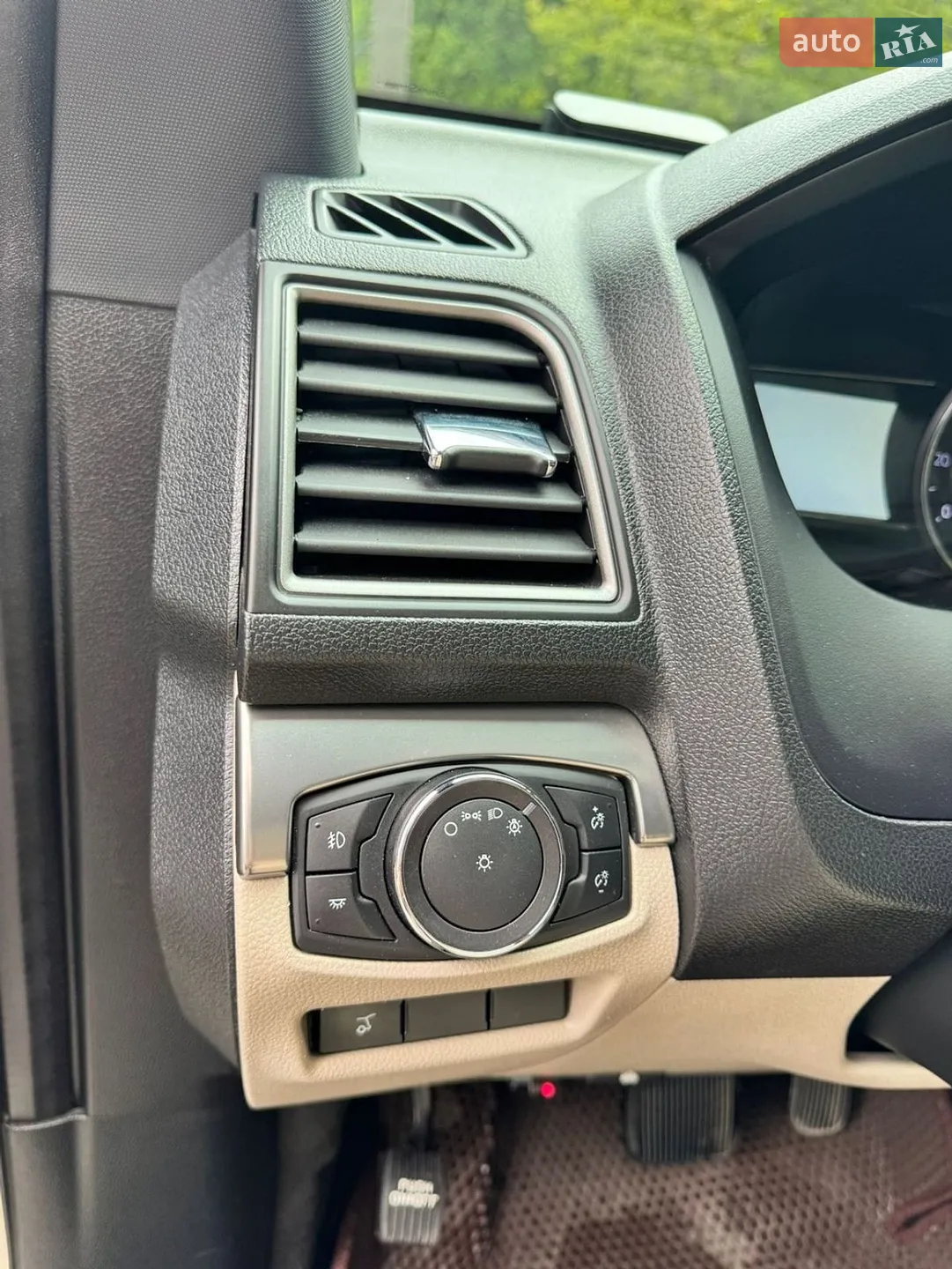 2018 Ford Explorer - мініатюра 26