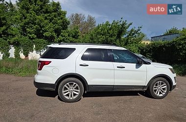 Позашляховик / Кросовер Ford Explorer 2016 в Києві