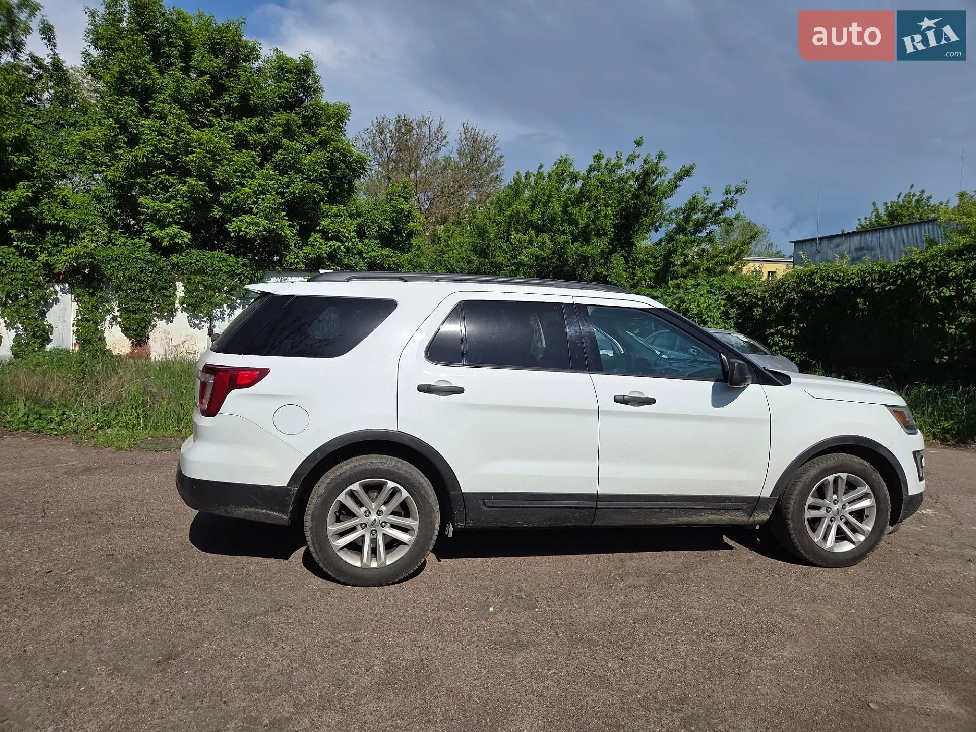 2016 Ford Explorer - мініатюра 17