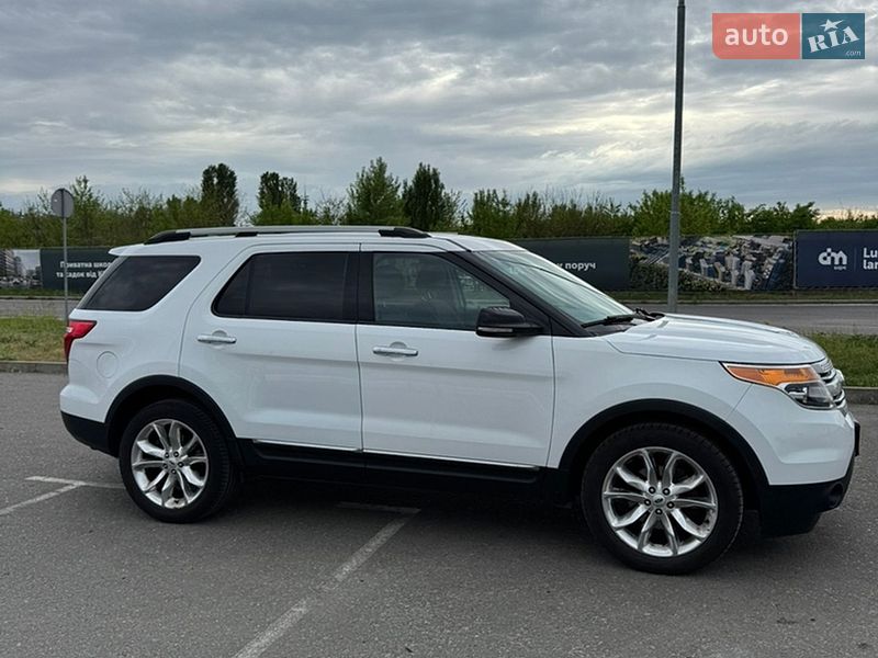 Позашляховик / Кросовер Ford Explorer 2012 в Києві