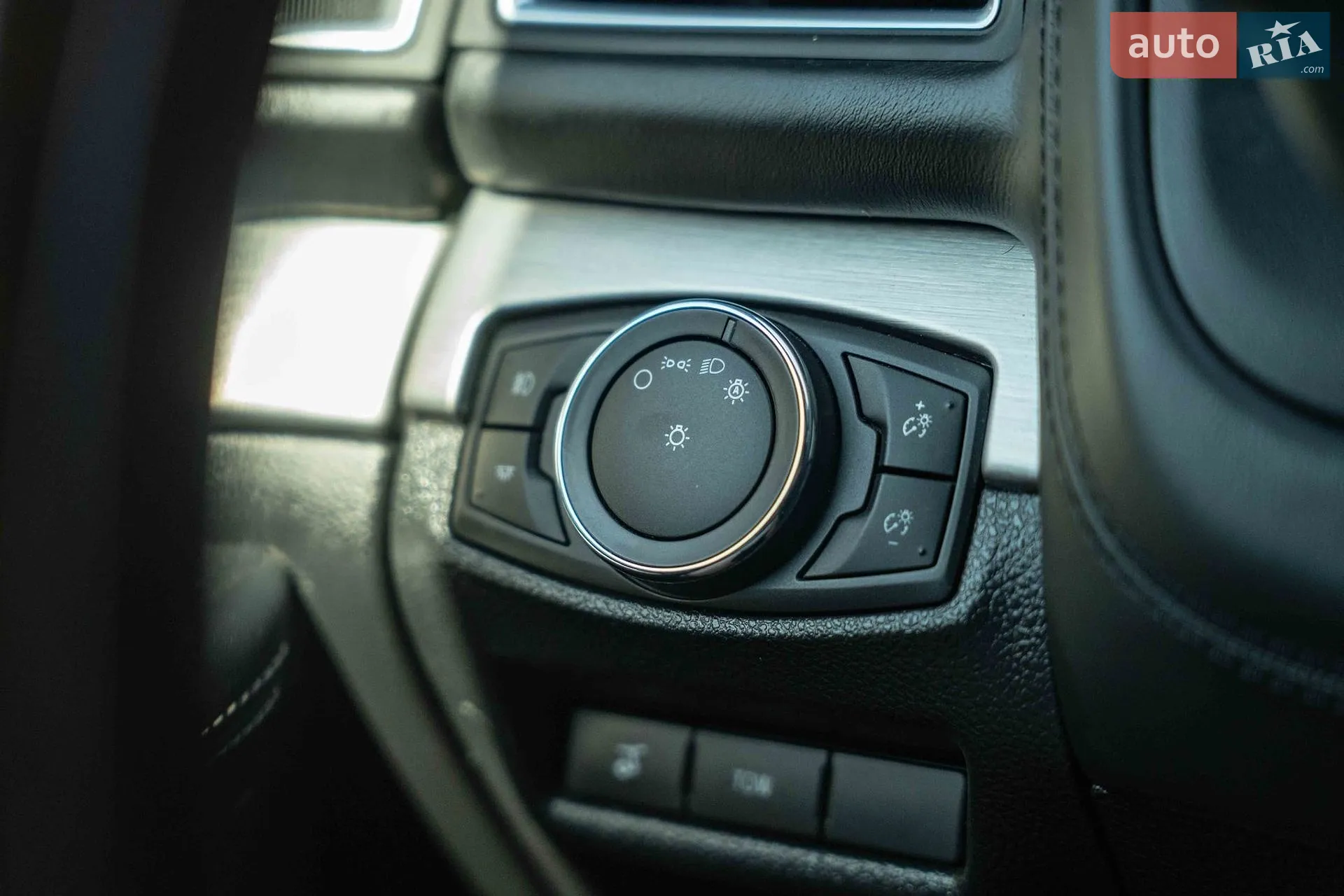 2017 Ford Explorer - мініатюра 24