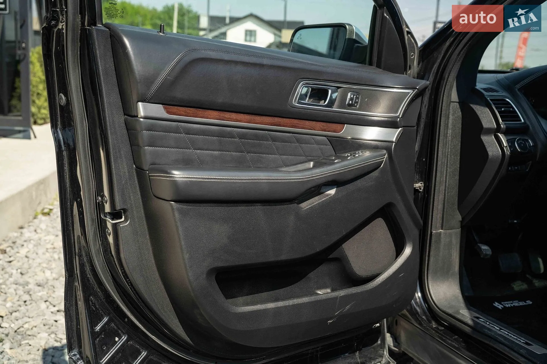 2017 Ford Explorer - мініатюра 50