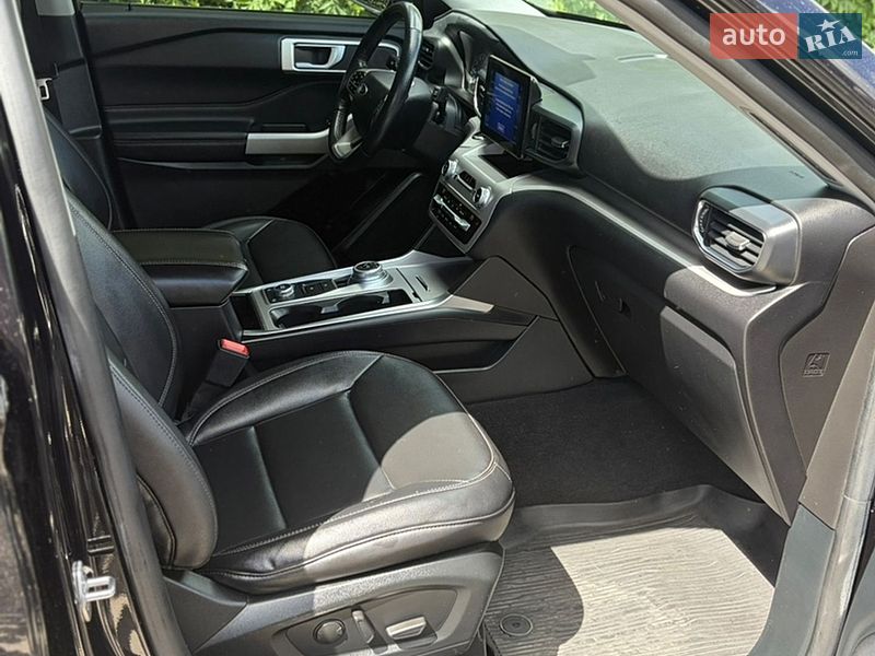 Позашляховик / Кросовер Ford Explorer 2020 в Рівному