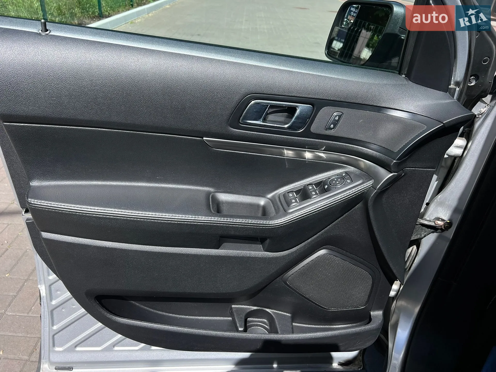 2018 Ford Explorer - мініатюра 17