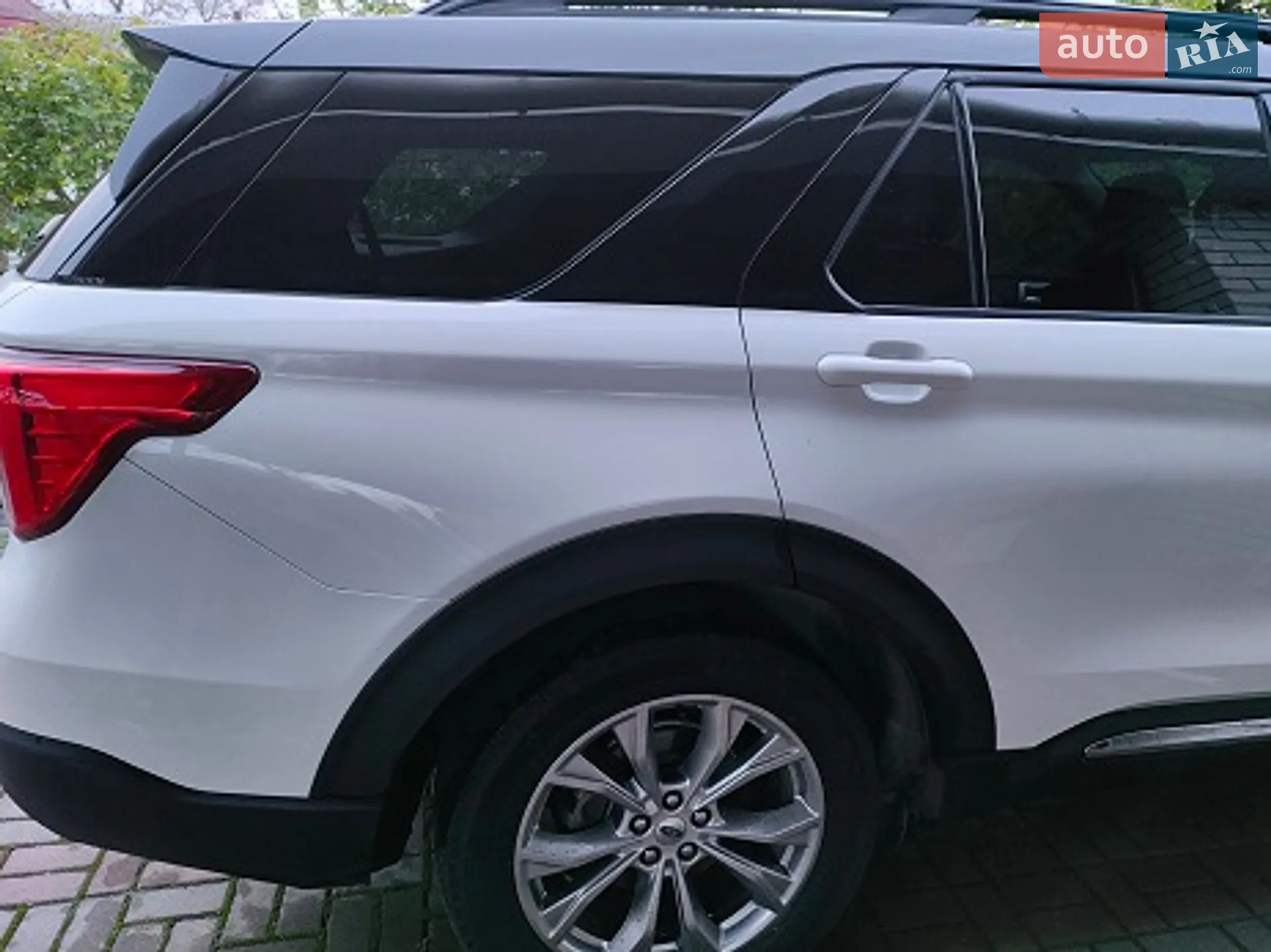 2020 Ford Explorer - мініатюра 9