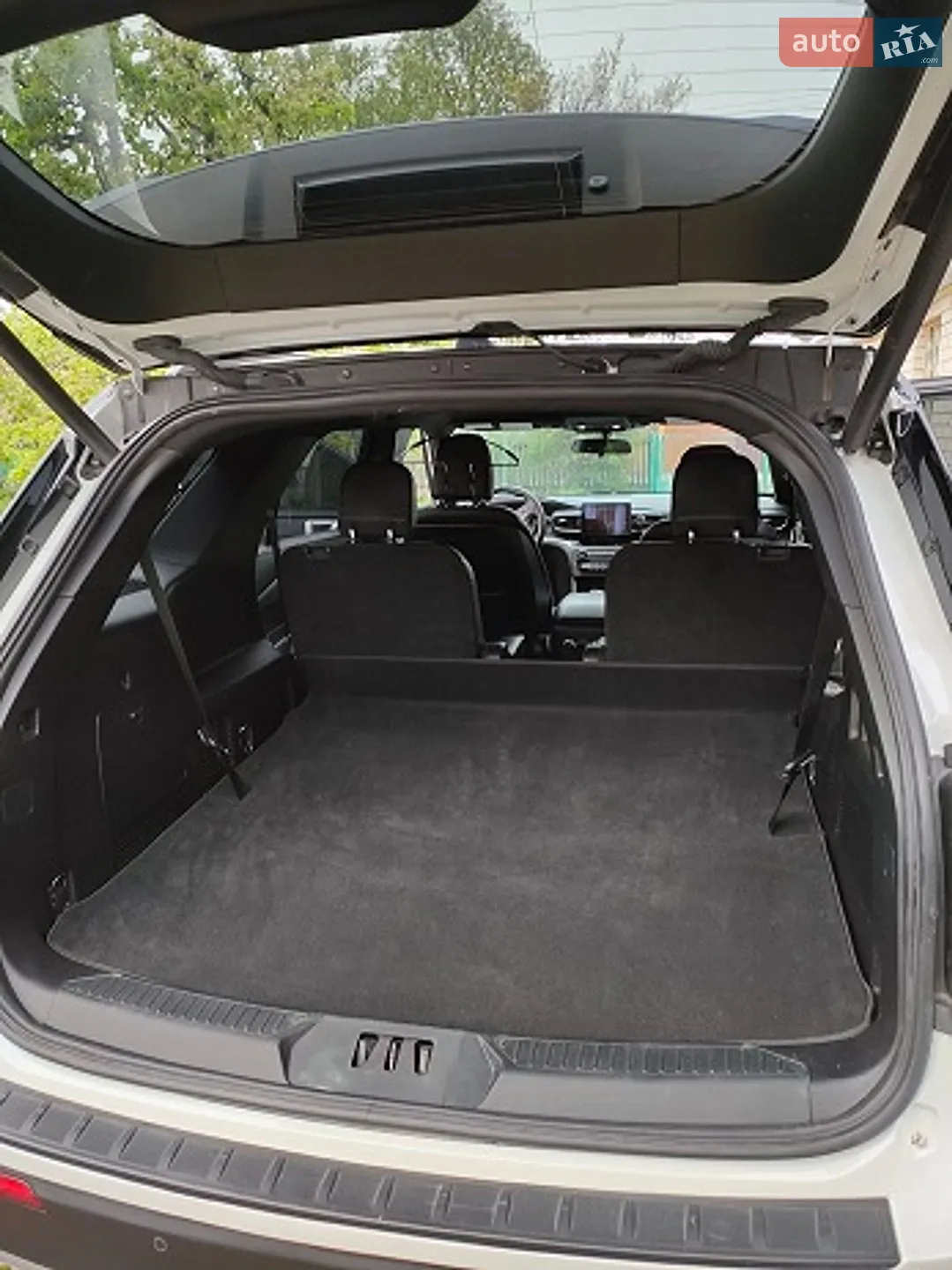 2020 Ford Explorer - мініатюра 19