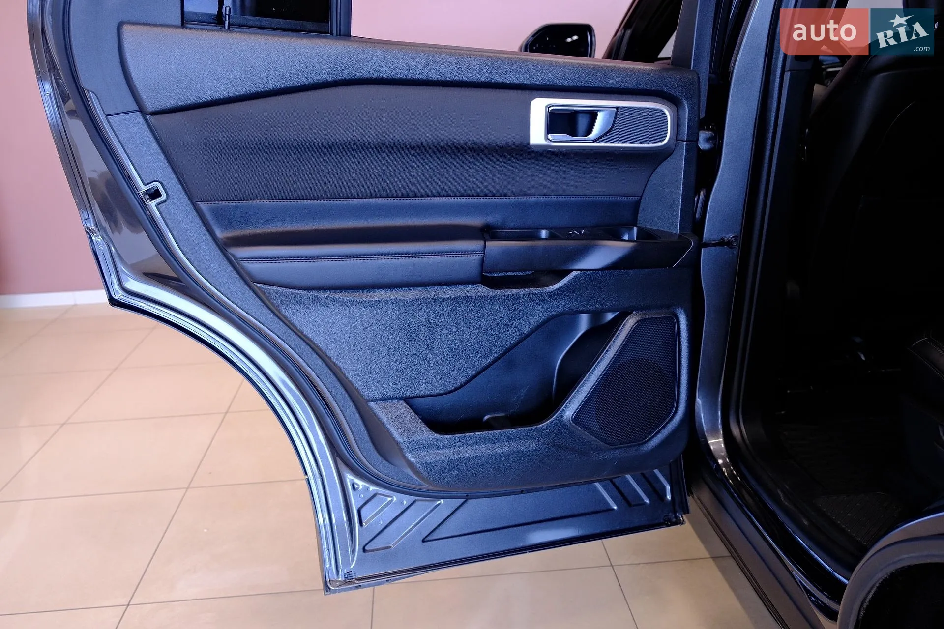 2020 Ford Explorer - мініатюра 33