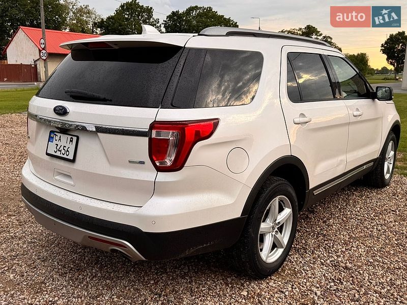 Позашляховик / Кросовер Ford Explorer 2016 в Києві