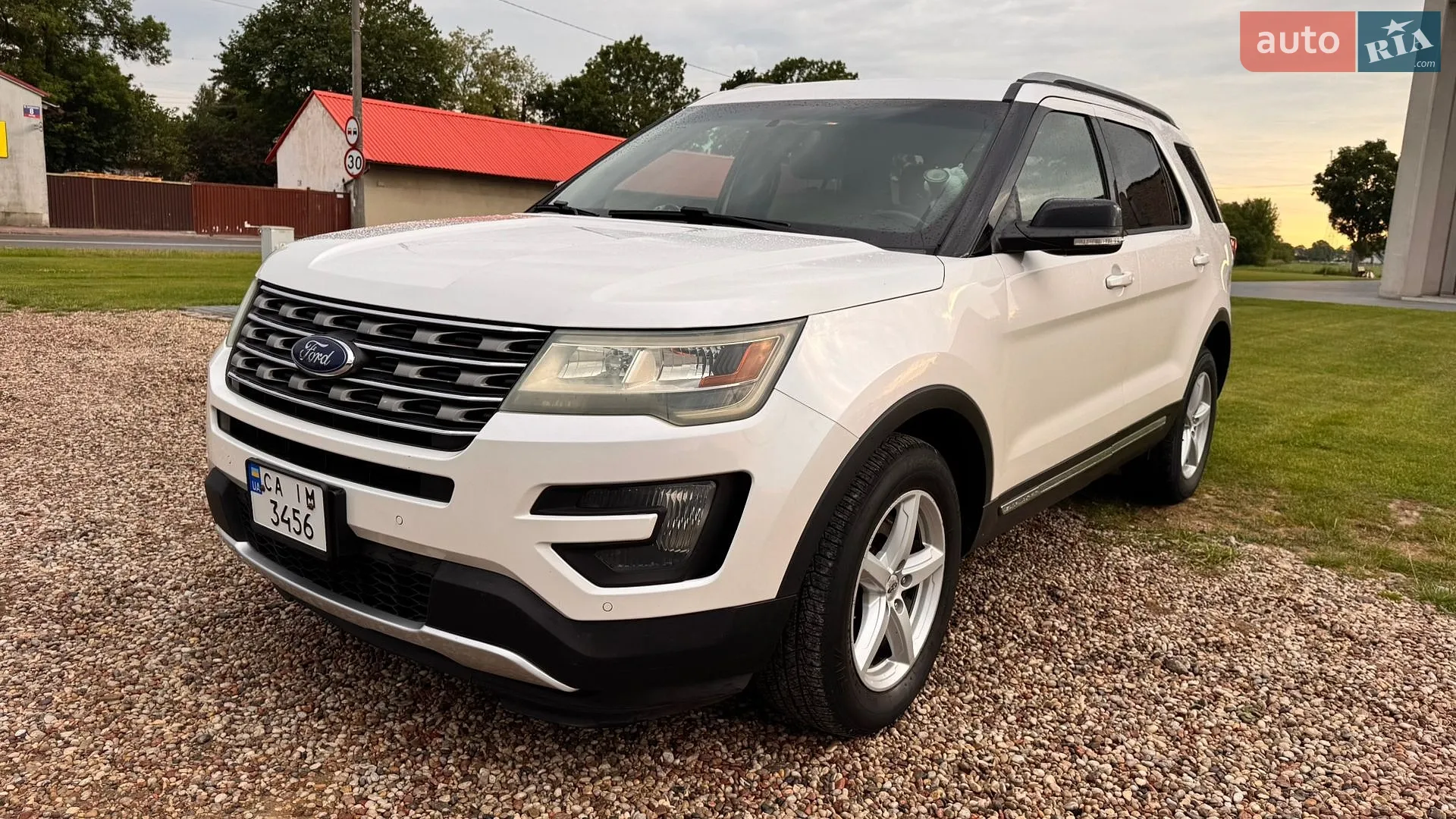 2016 Ford Explorer - фото 1