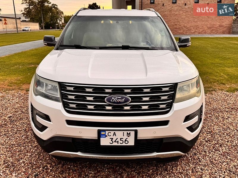 Позашляховик / Кросовер Ford Explorer 2016 в Києві