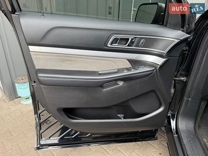 Внедорожник / Кроссовер Ford Explorer 2017 в Ковеле
