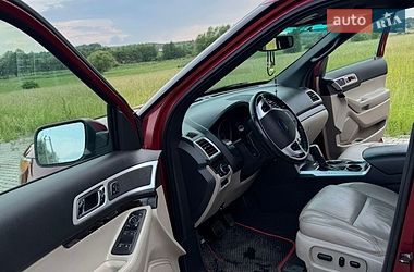 Внедорожник / Кроссовер Ford Explorer 2012 в Городке