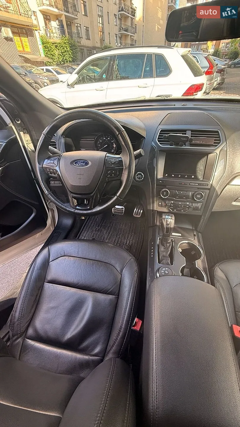 2018 Ford Explorer - мініатюра 11