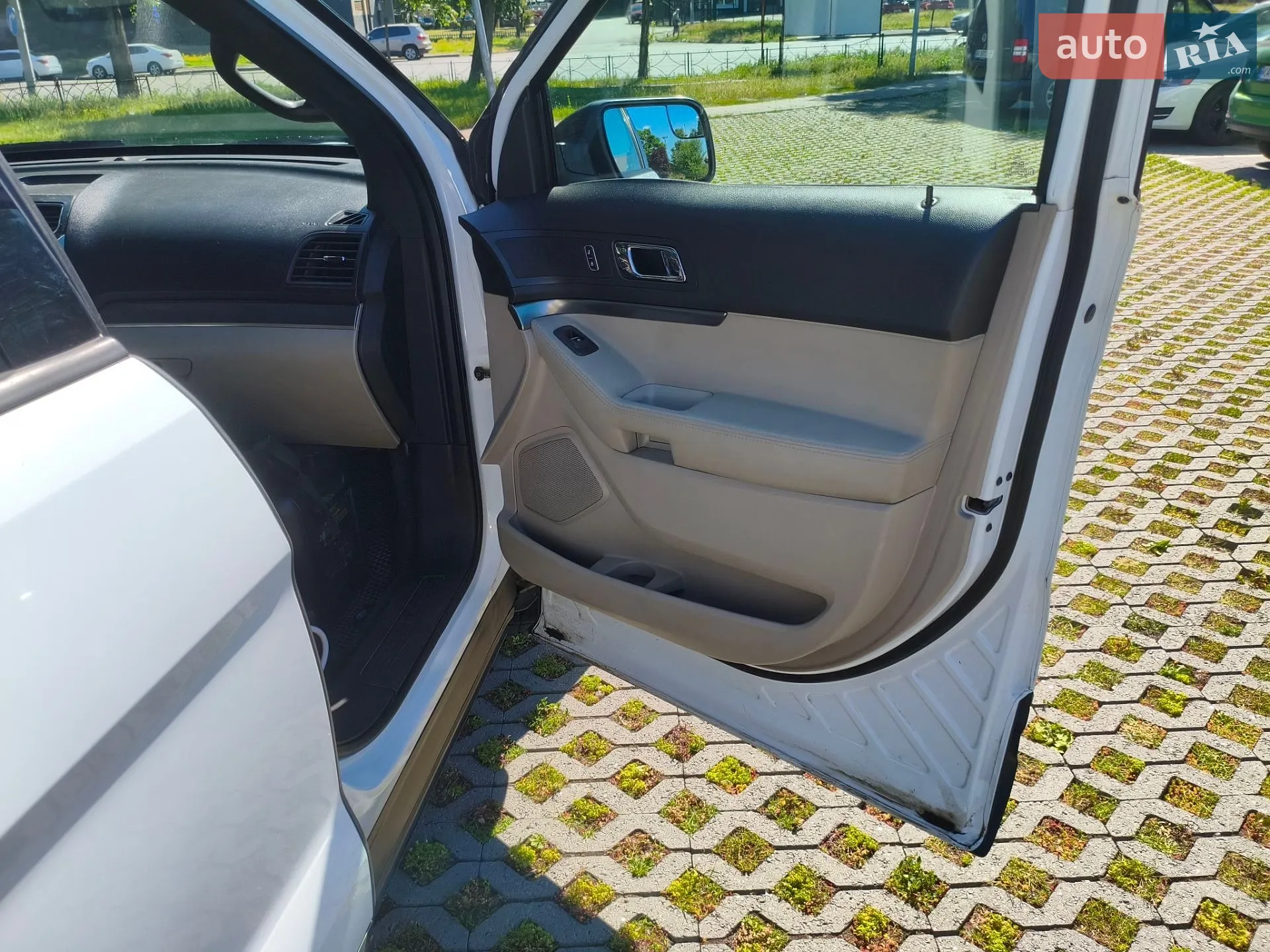 2015 Ford Explorer - мініатюра 26