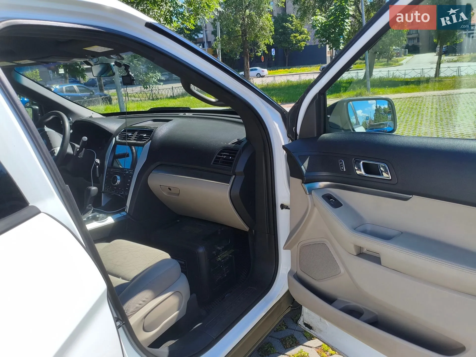 2015 Ford Explorer - мініатюра 37