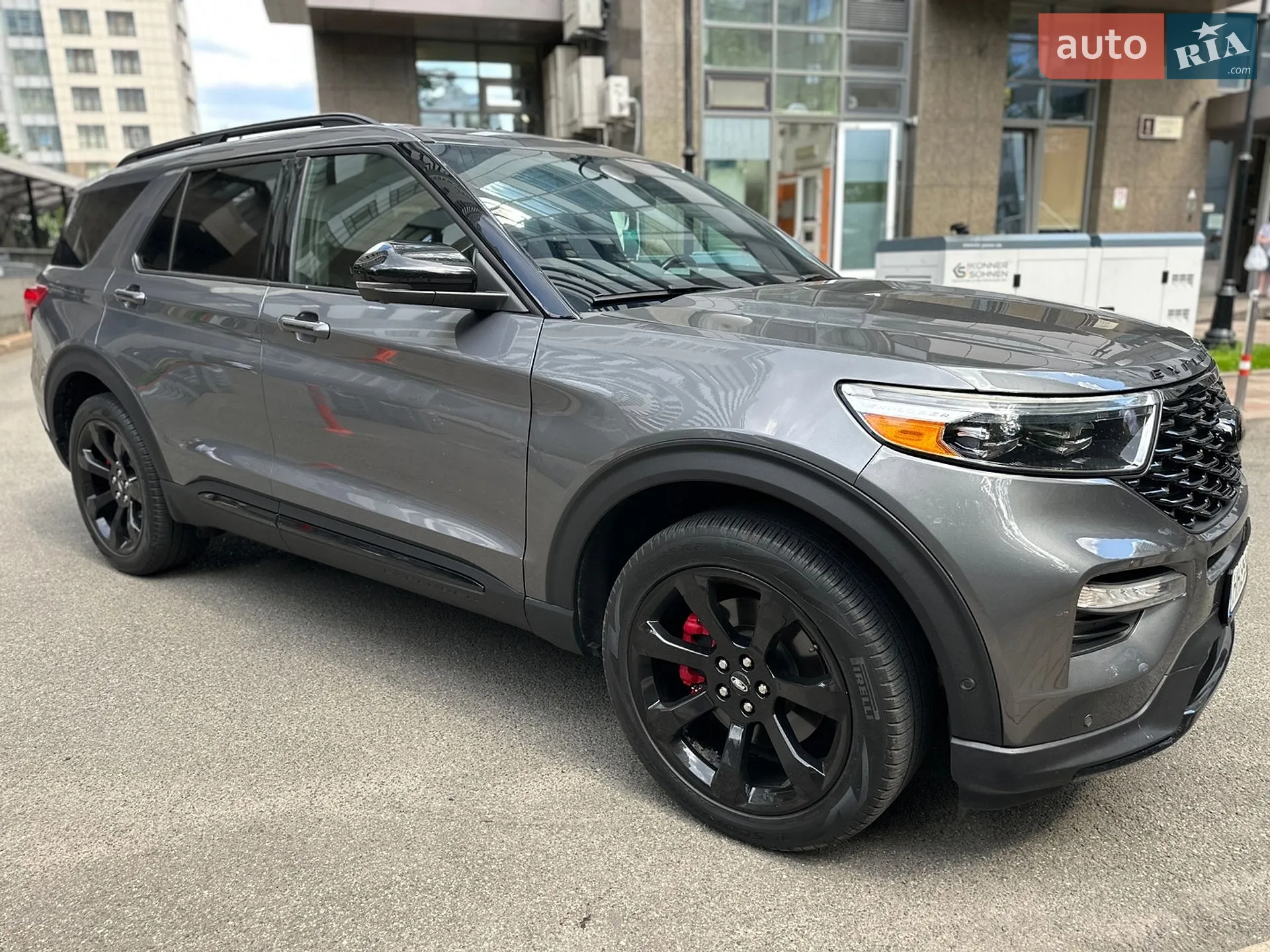 2021 Ford Explorer - мініатюра 4