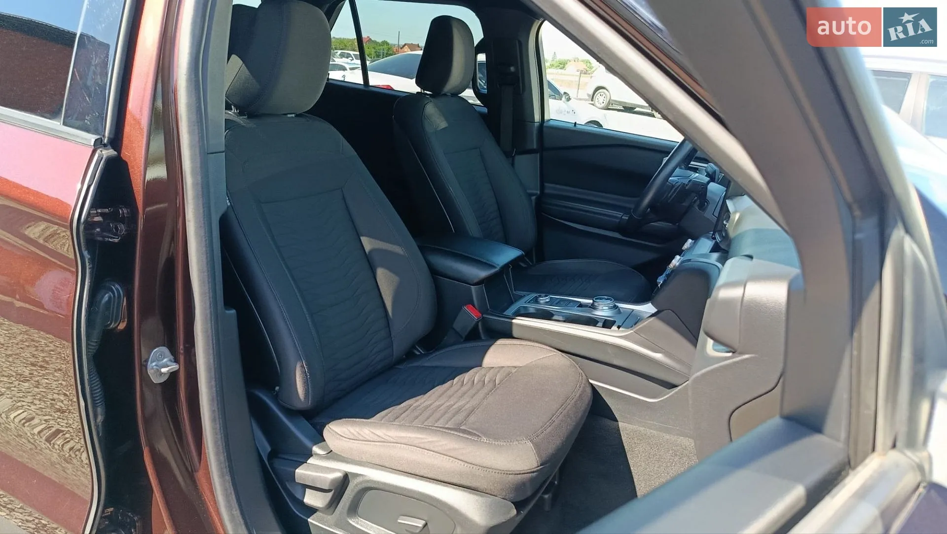 2020 Ford Explorer - мініатюра 28